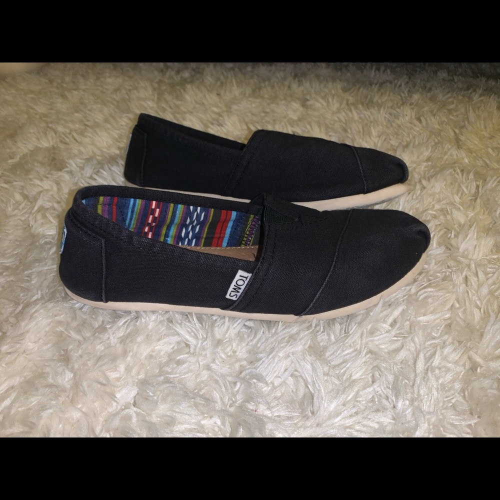 original black canvas toms shoes